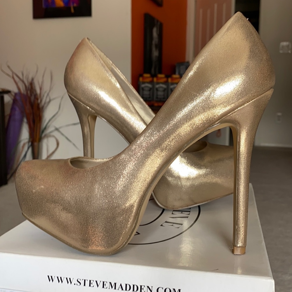 Steve Madden, Size 8.5, Dusty Gold, Heels